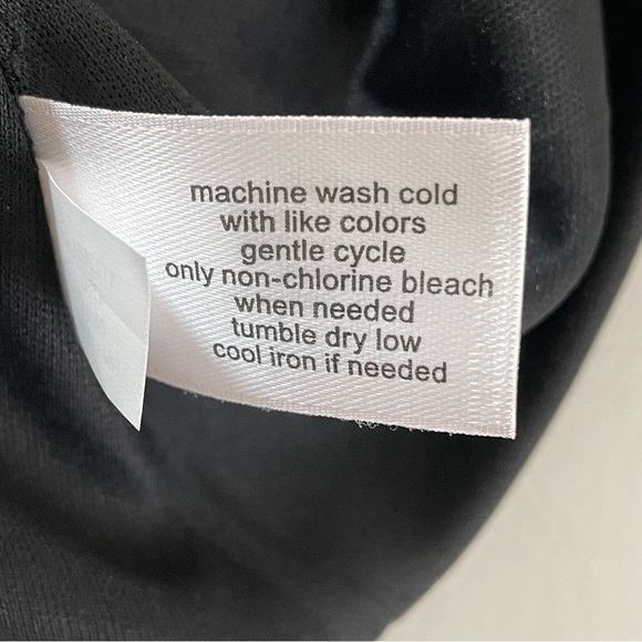 Lane Bryant Illusion Collection V Neck Top Black Botanical Print Size 20 L/S NWT - Picture 12 of 15